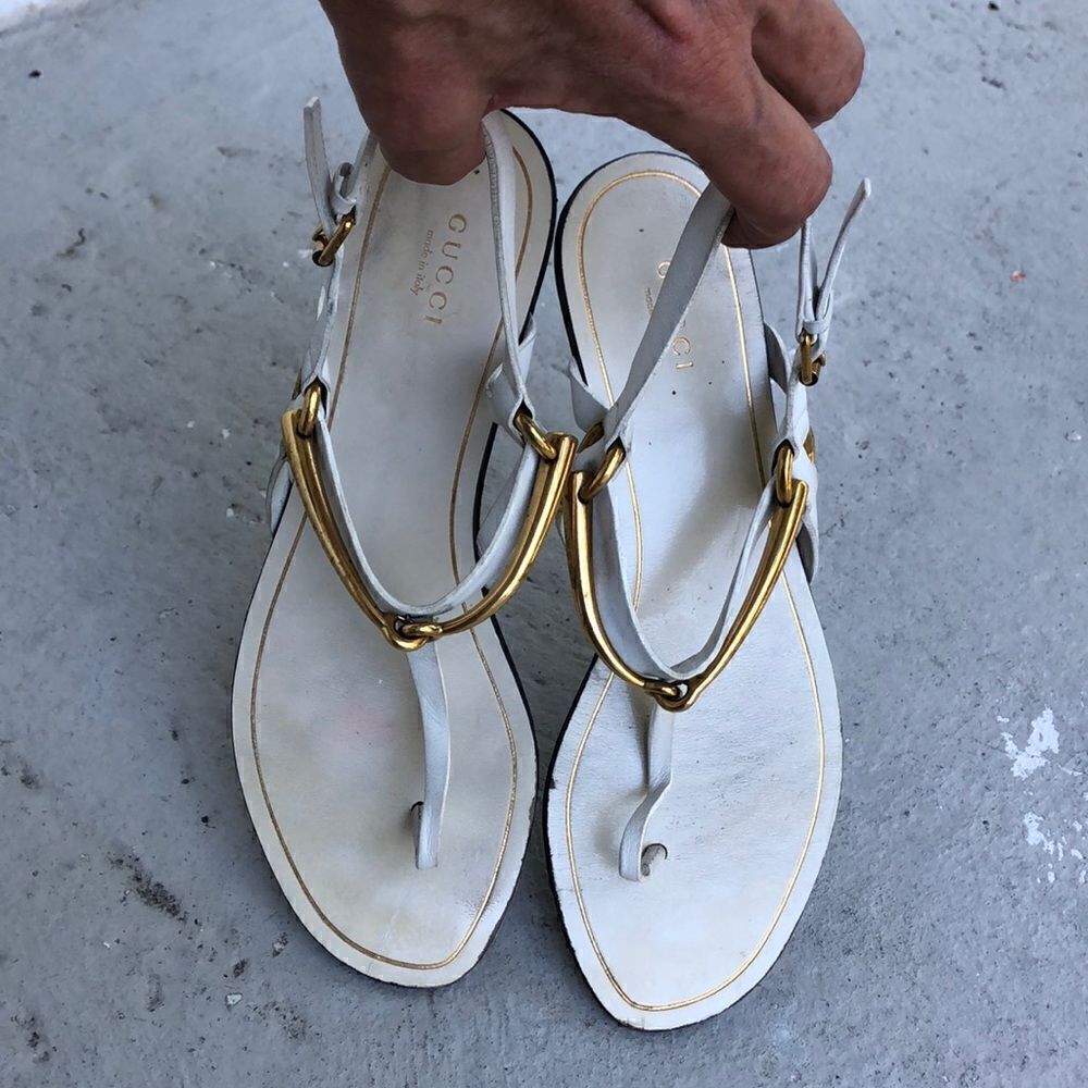 Gucci Saddle bit thong sandals